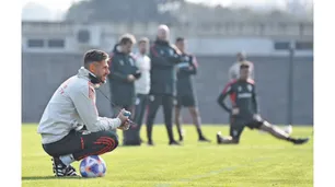 El DT campeón que no juega al fútbol, no usa redes ni mira series