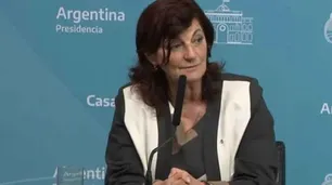 Kelly Olmos: “El DNU es absolutamente nulo”