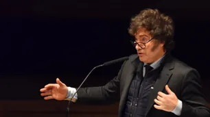 Javier Milei confirmó que presentará el Presupuesto 2025 "para terminar con el cáncer del déficit fiscal"