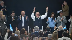 Osvaldo Jaldo será candidato "testimonial" por Tucumán y los libertarios lo cruzaron fuerte: "No paran de estafar"