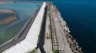 Así es la “gran muralla” de Japón, un muro costero de 12,5 metros de altura como defensa contra los tsunamis