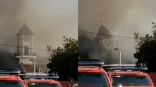 El campanario de la iglesia de Todoque, sepultado por la lava del volcán de La Palma