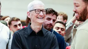 Tim Cook asegura que esta sano y que será presidente de Apple por mucho tiempo
