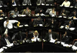 Presentan un amparo para anular los nombramientos de los camporistas en la AGN