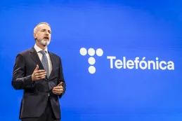 Telefónica estudia la renovación de su unidad tecnológica