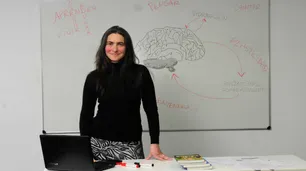 Andrea Goldin: "El uso de pantallas y el consumo de redes sociales están cambiando nuestro cerebro"