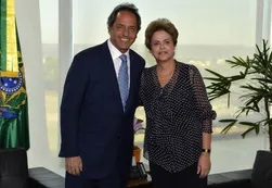Scioli respaldó a Dilma: "Hay fuerzas opositoras que buscan atacar a los gobiernos populares"