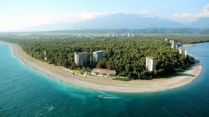 Vladimir Putin podría construir un nuevo palacio tras apropiarse de una de las mejores playas del Mar Negro