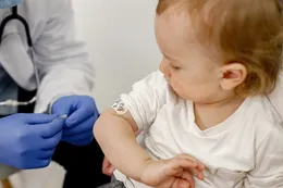 El Ministerio de Salud cambió las edades de vacunación contra el sarampión