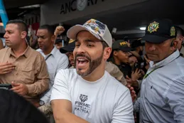 Colombia se inclina a la derecha: De la Espriella lidera la intención de voto para el balotaje