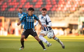 Atlético Tucumán goleó a un Talleres desbordado por la crisis y lo eliminó de la Copa Argentina