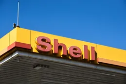 Shell recortará el 20% de los empleos en algunas divisiones de petróleo y gas