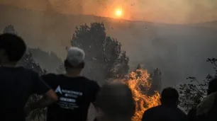 Con temperaturas de 45° se desatan incendios y tormentas en Italia, Grecia y Croacia