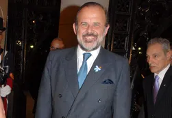 Amadeo propuso una "vaquita" para el sueldo de Bonadio
