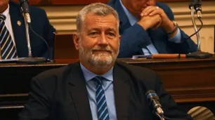 Alberto Fernández se equivocó en un tuit sobre el diputado baleado en Corrientes y el hijo salió al cruce