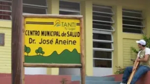 Efecto Milei en Tanti: desde hoy cobran la atención médica en el centro de salud municipal