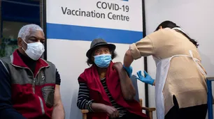 Los expertos de la OMS advierten contra la combinación de vacunas de Covid-19