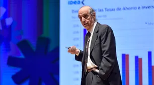 Para Arriazu, "lo peor que pueden hacer es devaluar"
