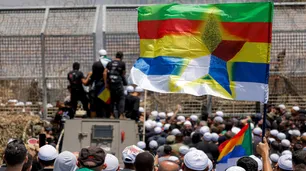 Quiénes son los drusos, la minoría religiosa con lazos especiales con Israel que está bajo ataque del nuevo gobierno sirio