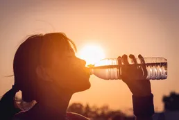 Operativo Ola de Calor en CABA: proveen agua para aliviar los efectos del calor