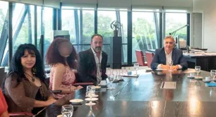 Foto exclusiva: Llaryora con Alexa, la víctima del choque con Oscar González