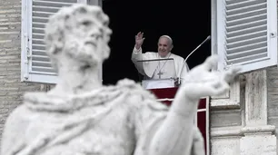 L'Osservatore Romano de esta semana: “En oración por Francisco”