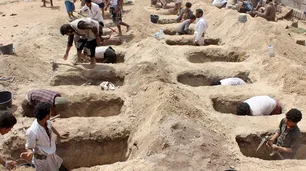 Mueren 29 nenes tras un bombardeo en Yemen: las fotos de la tragedia