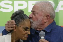 Lula recibe el apoyo de Marina Silva, considerado clave para ganar las elecciones