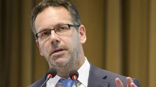 El BCRA hace más estricto el "cepo": control en tiempo real y prohibición a los "infractores"