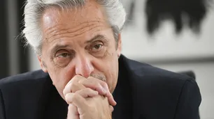 Causa seguros: Alberto Fernández se presentó en Comodoro Py para insistir en la recusación de Julián Ercolini