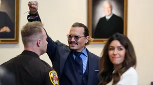 Netflix apuesta por regreso de Johnny Depp al cine como el rey Luis XV