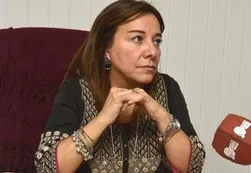 Continúa atrincherada la ministra de educación de Alicia Kirchner