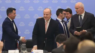 La filtración que eyectó a Guillermo Ferraro mientras Caputo gana cada vez más poder