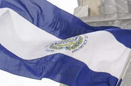 El Salvador ofrece recomprar sus bonos en dólares