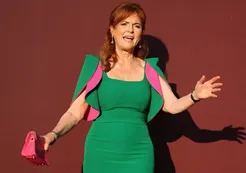 Efecto dominó para Sarah Ferguson: pierde su último título por la renuncia de Andrés y sus vínculos con Epstein