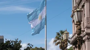 ¿Quién tira la primera piedra?