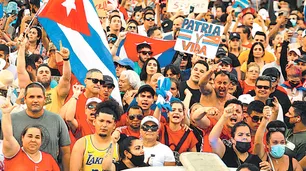 México advierte que las amenazas de Trump de "asfixiar" a Cuba pueden derivar en una "crisis humanitaria"