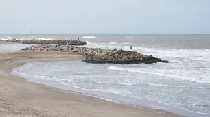 Cómo fue la “ola gigante” que causó un muerto en la Costa Atlántica