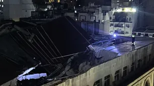 Se derrumbó el techo del edificio central de Edesur y evacuaron a más de 50 personas