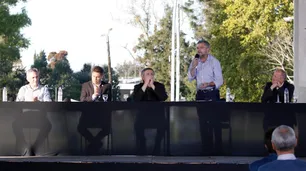 Con Máximo y Zabaleta presentes, Kicillof reconoció al Gobierno pero Larroque lanzó un reclamo a Guzmán
