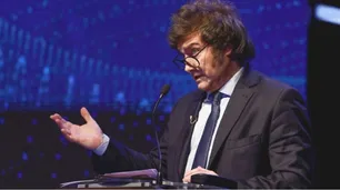 Para The New York Times, el ataque de Milei contra periodistas pone en "peligro la libertad de prensa" y "aumenta el riesgo de violencia"
