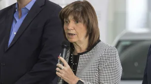 La sugestiva presencia de Bullrich en Tucumán y Entre Ríos antes de las elecciones locales