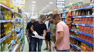 Marcos Di Palma fue a un supermercado para controlar los Precios Cuidados
