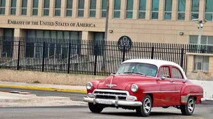 Alerta máxima en Cuba: empresas y embajadas activan planes de evacuación ante el temor de una intervención militar