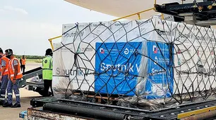 Sputnik V: partió un nuevo vuelo hacia Moscú en busca de más vacunas
