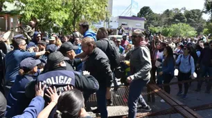 No hay clases: paro en todo el país tras la detención de un docente en Chubut