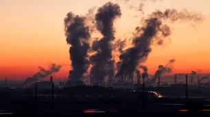 Plan ambiental de Biden-Trudeau apuntaría a países contaminantes
