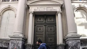 De la "bomba" de Leliq a la "bola" de pases: qué están haciendo los bancos con los pesos