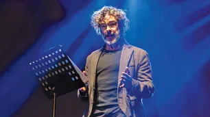 “No hay nada más desnudo que una voz”