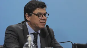 El gobierno destacó que el empleo cayó menos de lo esperado y que "ya hay contratación de trabajadores"